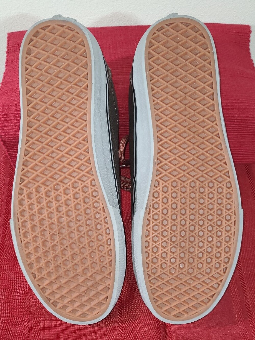 Vans Atwood Deluxe Brown & Gray Canvas Low-Top Sneakers with Rust Colored Laces - Picture 4 of 9